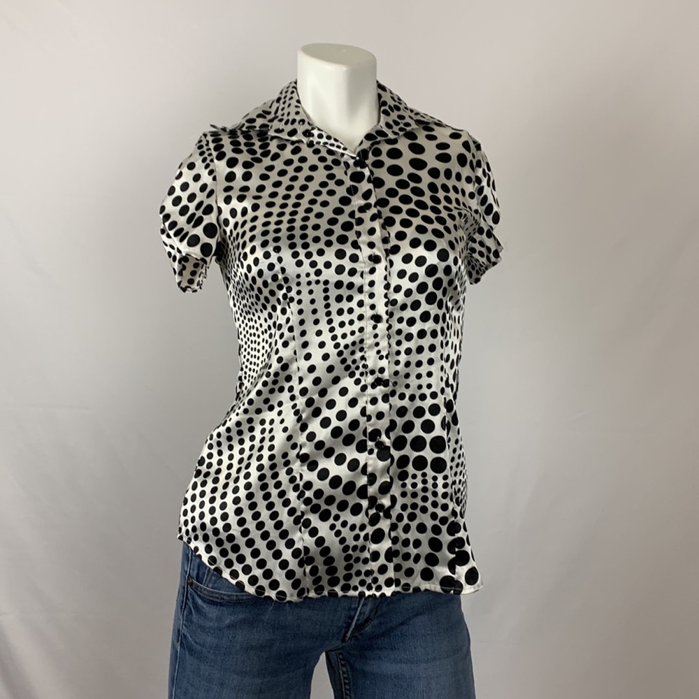 Women’s black and white polka dot swirl top size S
